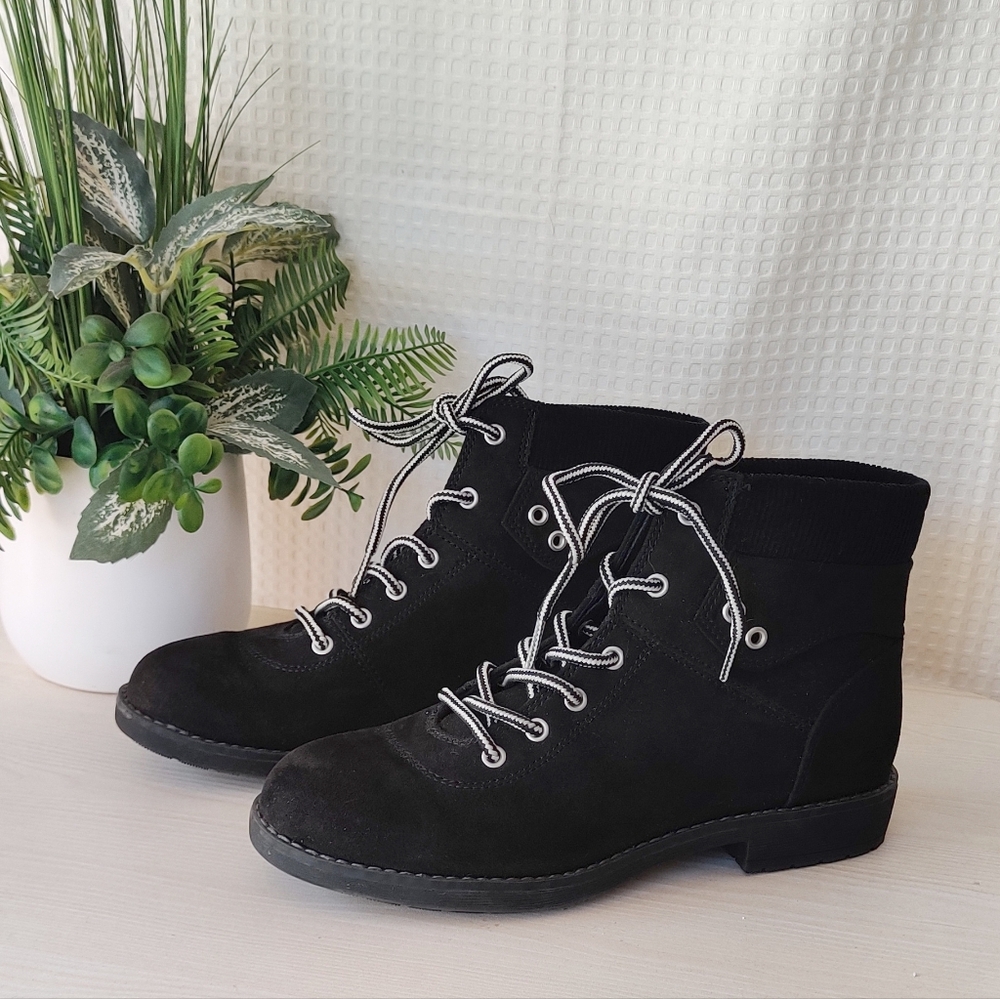 St Johns Shae Black Suede Ankle Boots Size 7.5